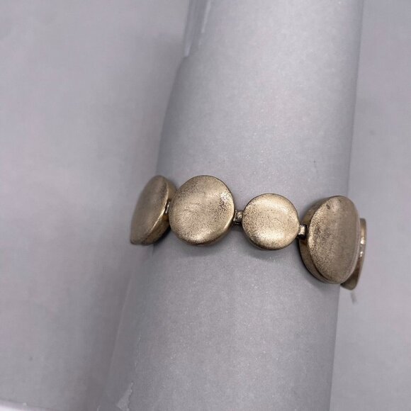 Kenneth Cole New York Round Circle Discs Link Bangle Bracelet Toggle Closure - Picture 2 of 4